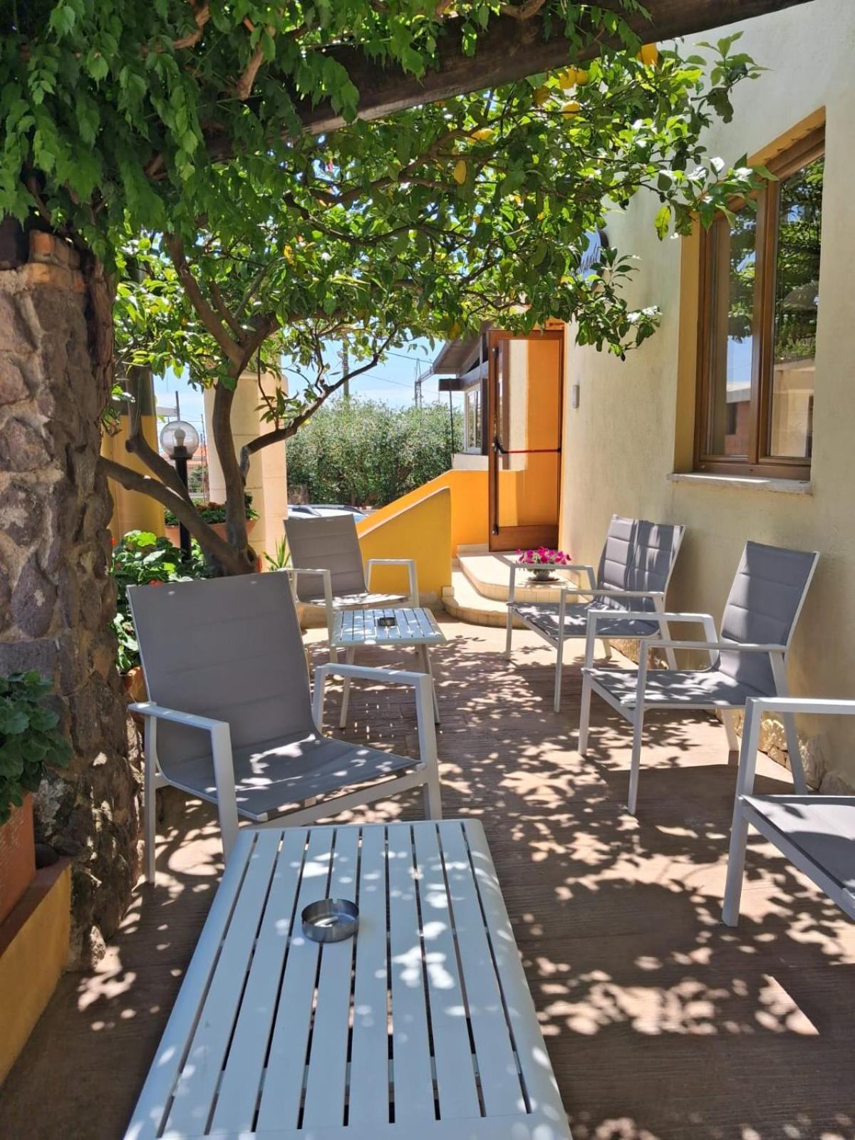 Hotel La Playa Cala Gonone Exterior foto